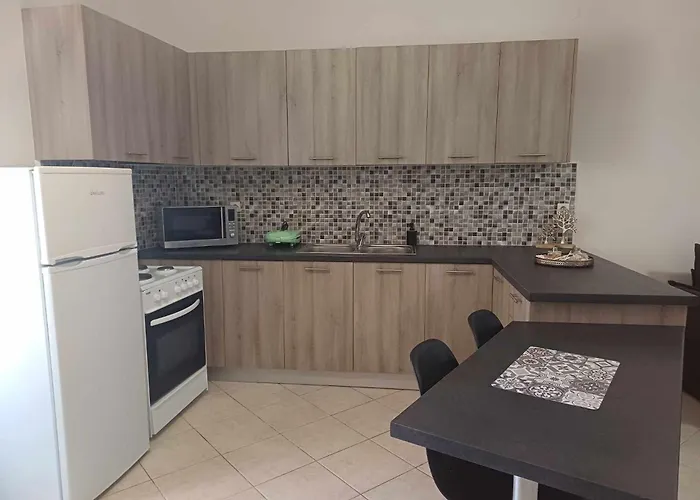 아파트 Dcr Dreamcityrooms 에르무폴리